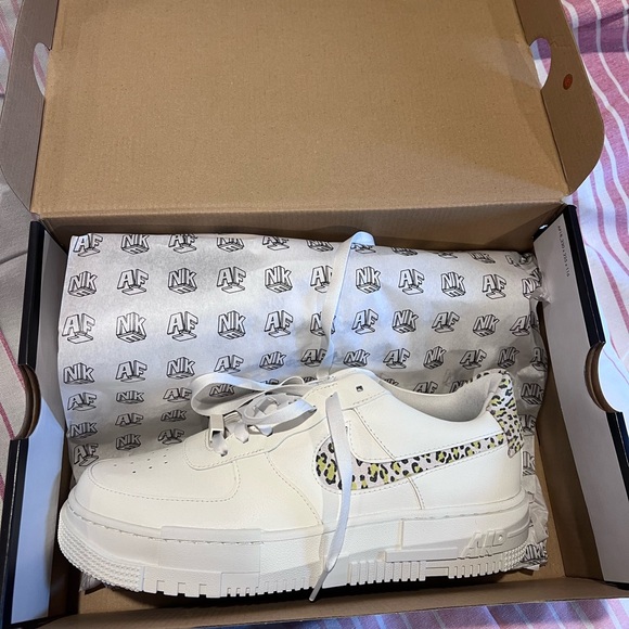 NWT Leopard Air Force 1s - Picture 1 of 4